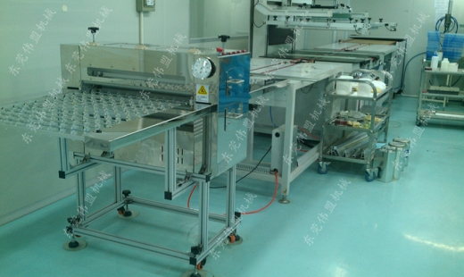 導(dǎo)光板連線清潔機