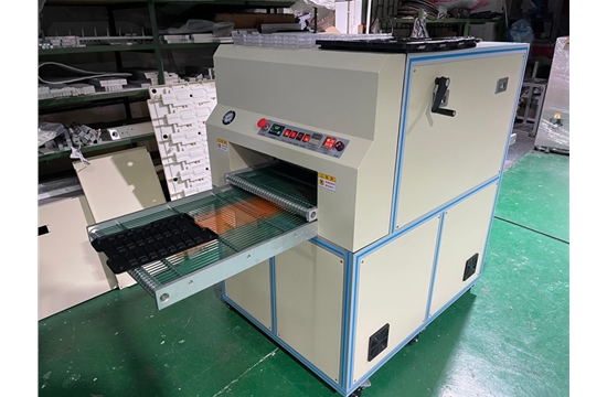 標準吸塑托盤除塵機